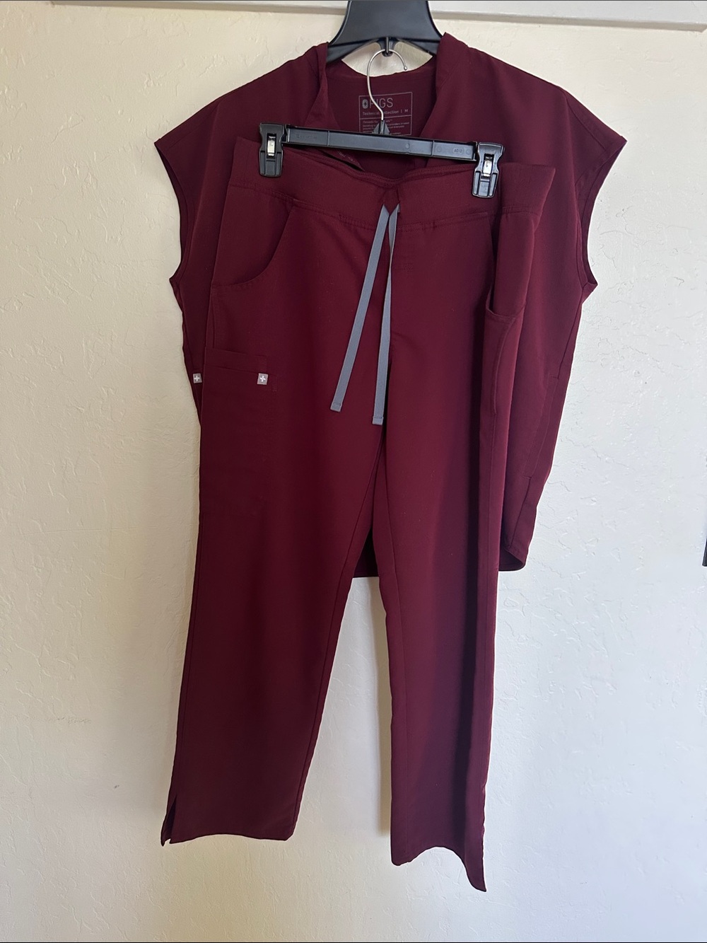 Figs Women’s Maroon Jogger Scrub Pants and with Drawstring Top SET